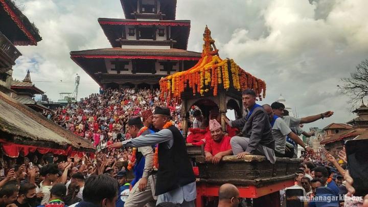  येयाः जात्रा (इन्द्रजात्रा)को साईत सार्वजनिक 