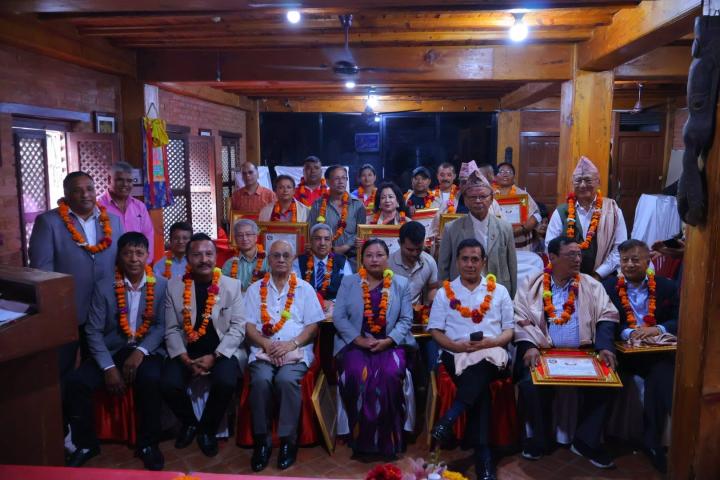  काठमाडौं– २४ वडाबाट वडाको गौरव बढाएका व्यक्तित्वहरु सम्मानित 