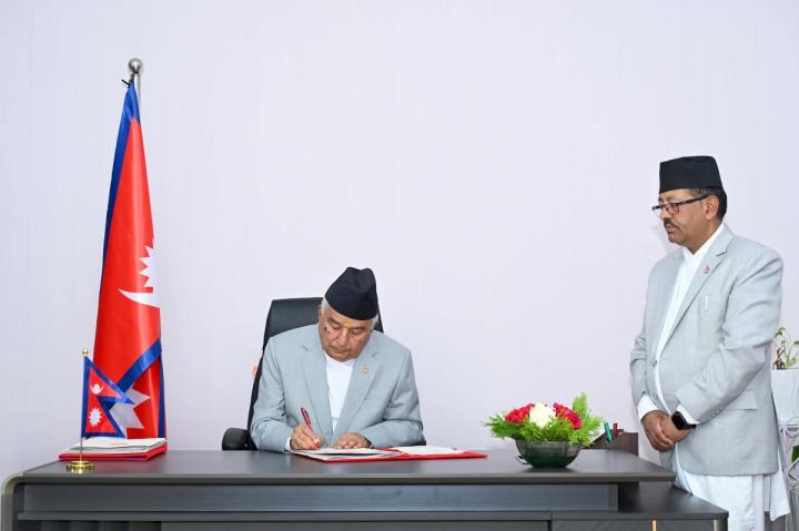  राष्ट्रपति रामचन्द्र पौडेलले जारी गरे थप तीन अध्यादेश 